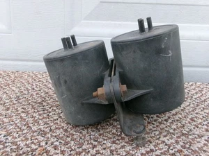 Dual Vacuum Reservoir From 88 Ford f150 250 350 7.5 Truck E6TE-9E453-AA - Picture 1 of 6