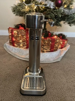aarke - Carbonator III Carbonator-Sparkling & Seltzer Water Maker-Soda - Image 1 of 4