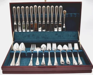 Royal Thread Besteck Wallace 65-teiliges Set Edelstahl 18/10 Besteck + Wallace Etui - Bild 1 von 24