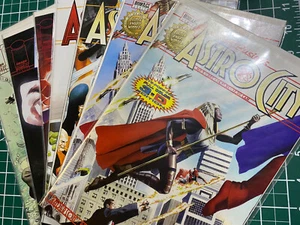 LOTE KURT BUSIEK'S ASTRO CITY Vol 2 3D #1, 1, 3, 4, 5, 10 cómic 1997 homenaje - Imagen 1 de 10