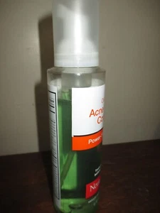 GEBRAUCHT - NEUTROGENA ÖLFREI AKNE STRESSKONTROLLE POWER SCHAUM WASCHEN 5 Oz. - Bild 1 von 1