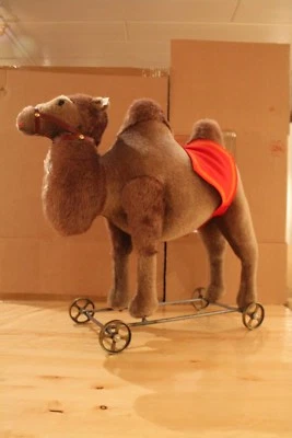 Steiff 400438 "Kamel auf Rädern"   - Bild 1 von 4
