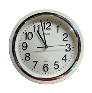 Vintage BULOVA 11 Inch Round Wall Clock Quartz Movement Analog C3932 - Picture 1 of 6