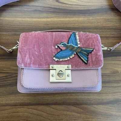 Bolso de Hombro Sam Edelman Rosa Terciopelo Cartera con Cuentas Bordadas Colibrí Foto 1 de 4