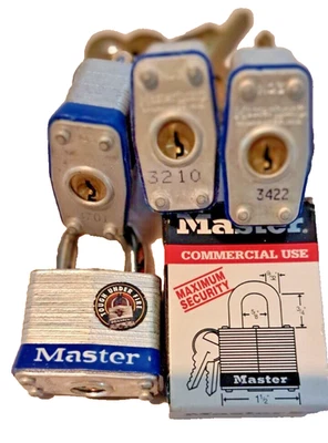 Master Lock No 3 Keyed Padlocks  USA Made -3/4"L x 0.275"D Shackle 1-1/2" Wide - Image 1 of 4