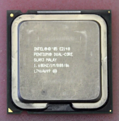 Intel Pentium Dual-Core E2140 1.60GHz/1M/800 Desktop Processor (SLA93) #056 - Image 1 of 2