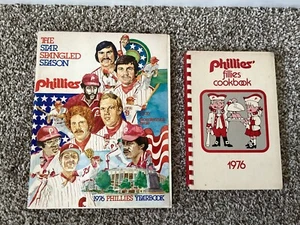 1976 PHILADELPHIA PHILLIES YEARBOOK & PHILLIES WIVES COOKBOOK~4 AUTOGRAPHS - Picture 1 of 7