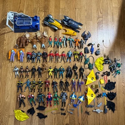 Lof ot Batman Action Figures 1990s BATS Kenner, Vehicles, Accessories, etc - Image 1 of 4