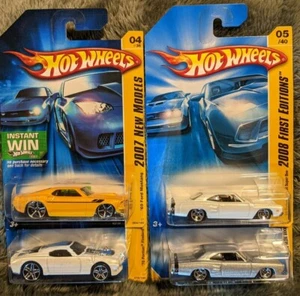 Hot Wheels 4 Stück 69 Ford Mustang weiß & 69 Dodge Coronet Super Bee silber - Bild 1 von 12
