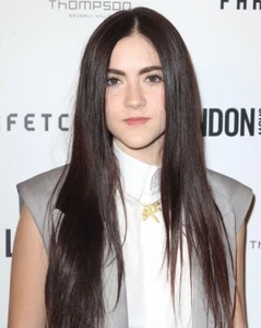 ISABELLE FUHRMAN 8x10 PHOTO * - Picture 1 of 1