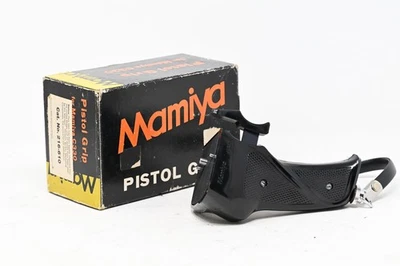 Mamiya Pistol Grip For C330 w/ Box - Image 1 of 4