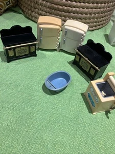 Zufällige Auswahl von Sylvanian Families Hausmöbeln - Bild 1 von 6