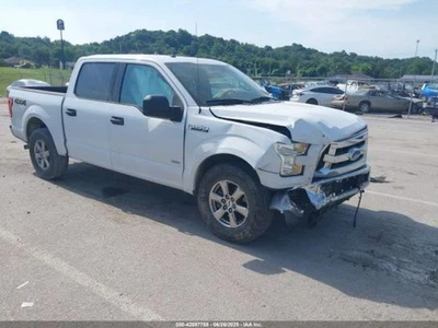 Depósito de lavado para camioneta Ford F150 15-17 440406 Foto 1 de 4