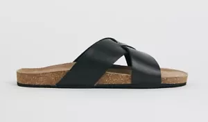 Joe Browns Ledersandalen mit Kreuzriemen breite Passform schwarz UK 11 KOSTENLOSER VERSAND - Bild 1 von 1