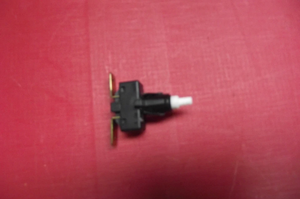 INTERRUPTOR SECADORA DE CAÍDAS CRUSADER CT50V Foto 1 de 1