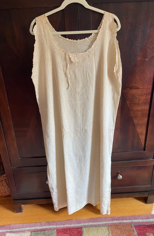 Antiguo Césped Eduardiano de 1900 Algodón Chemise Slip Bordado Cosido a Mano Foto 1 de 4
