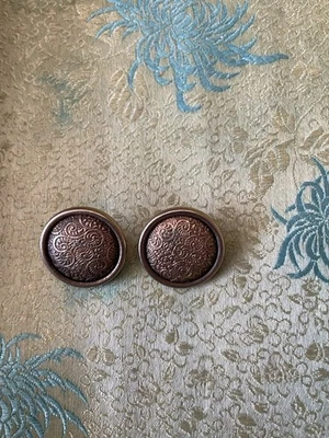 Pendientes redondos vintage Monet de latón tono dorado Foto 1 de 4