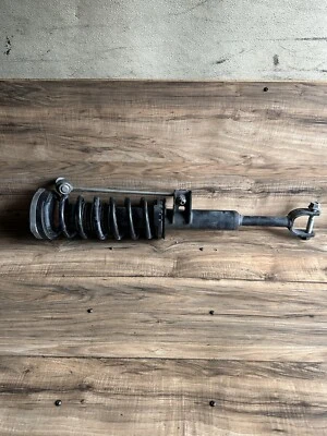 Conjunto de puntal amortiguador delantero derecho tracción trasera para BMW F07 530i 535i 540i 550i GT 2010-2017 Foto 1 de 4