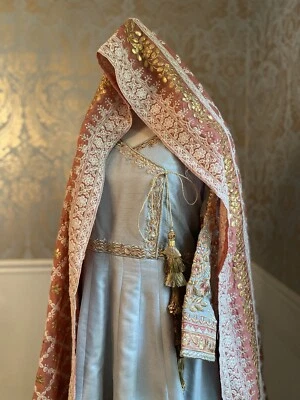 Pakistani Shalwar Kameez Raw Silk - Image 1 of 4
