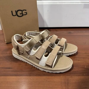 Nuevo Con Caja UGG GoldenCoast Sandalia con Cordones GS Zapatos - Imagen 1 de 6
