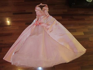 LADIES LONG PINK PRINCESS GOWN W RHINESTONES HALTER SIZE 8 MINT COND - Picture 1 of 12