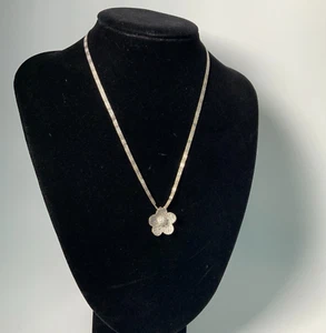 Unique 18ct White Gold Flower Pendant 1ct Diamonds + Chain 12g 45cm - Picture 1 of 11