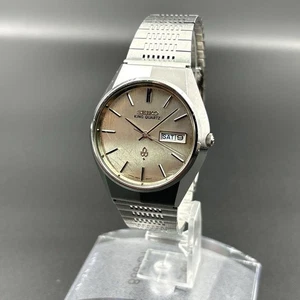 SEIKO KING QUARTZ 4823-8010-G King Quartz From Japan - Picture 1 of 9