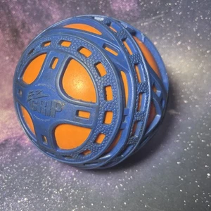 Tucker Toys 90515 - EZ Grip Ball, sortiert - Bild 1 von 3