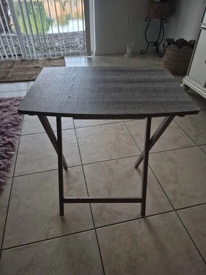 Mesa Bandeja Plegable Individual Mainstays Interior De Gran Tamaño, Gris Rústico, 26"x 23.6... Foto 1 de 4