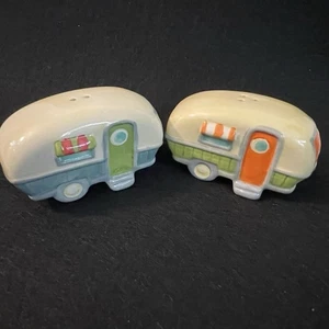 Retro RV Camper Set Salt and Pepper Shakers Ceramic - Picture 1 of 7