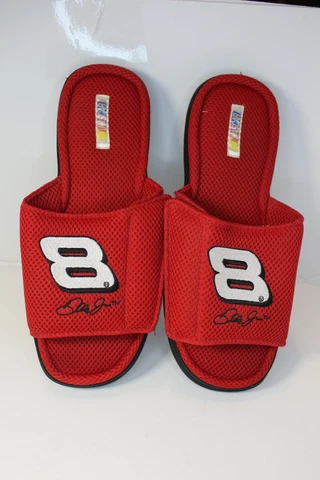 Pair of Dale Earnhardt Jr. Size 10 Dearfoams Slippers Red Cover