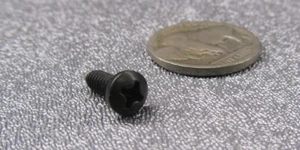 18-8 Black Oxide Pan Head Phillips Machine Screw 6-32 x 3/8", 300 pcs - Picture 1 of 10