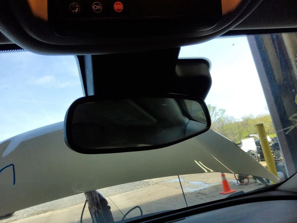 Espejo retrovisor atenuador manual Opt D31 compatible con 13-25 MALIBU 579305 Foto 1 de 1