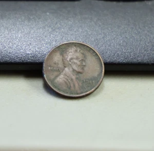 1913 S US Lincoln Cent 1c Semi Key FVF (Corrosion) - Picture 1 of 2