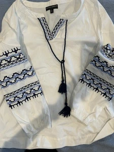 Large Peasant Top W/ Embroidery BROOKE SHIELDS Timeless Denim White/Blue - Picture 1 of 5
