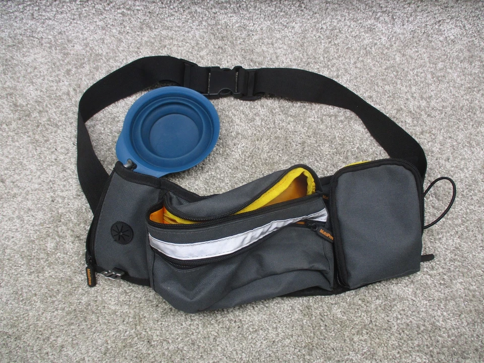 MalsiPree Perro Caminar Cintura Paquete Golosinas Bolsa Cinturón Bolso con Cuenco Reflectante Gris Foto 1 de 4