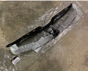 Parachoques delantero soporte superior MITSUBISHI LANCER Evo 9 CT9A 2006 genuino 6402A033 - Imagen 1 de 2