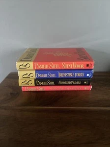 Lot of 4 Danielle Steel 1st Edition Romance Books Special Delivery Answered Pray - Imagen 1 de 2