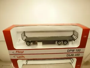 UNIVERSAL HOBBIES FLIEGLE PLATFORM TRAILER DPW180 - 1:32 - GOOD CONDITION IN BOX - Imagen 1 de 6