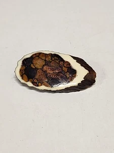 Handcrafted Scottish Heather Gems  Broach Pin Tan Brown Wood Tan Scotland - Picture 1 of 13