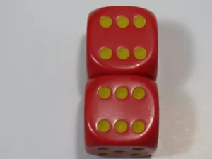 NEW Dice Set of 2 D6 (22mm) - Opaque Red w/ yellow pips - Picture 1 of 3