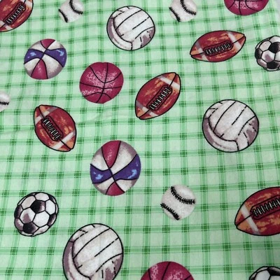 "Pelotas deportivas de franela a cuadros verdes tela de 45 pulgadas de ancho X 66"" de largo (1,83 yardas)" Foto 1 de 3