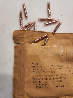 (500) Empalme de alambre rojo MIL SPEC M7929/5-3 NAS1388-1 22-18AWG Foto 1 de 2