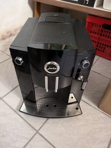 JURA Impressa C60 Kaffeevollautomat schwarz mit Profi-Milchschaumdüse - Bild 1 von 5