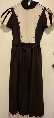 Vestido marrón victoriano hecho a mano Retroscope Fashions - PEQUEÑOS botones faltantes Foto 1 de 4