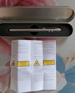 Lazer Pointer And Torch In The Form Of A Pen in A Metal Protective Box - Picture 1 of 2