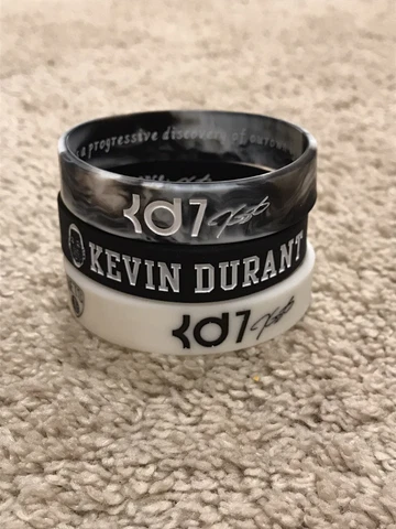 Kevin Durant Brooklyn Nets #7 NBA Bracelet Lot (3) Cover