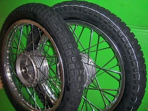 Räder komplett Rad für Simson S51 S50 KR51 Schwalbe Felge Alu Enduro Reifen - Bild 1 von 1