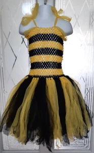 GIRLS AGE 4-5 YEARS HANDMADE CROCHET BUMBLE BEE FANCY DRESS WITH STRETCH BODICE. - Picture 1 of 6