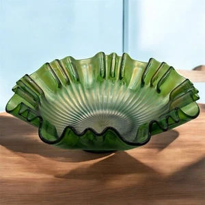 Vintage FENTON Carnival Glass 💚 Green Stippled Rays 3 in 1 Ruffled Bowl 9" - Picture 1 of 10